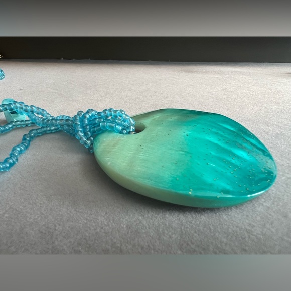 Abalone shell turquoise beadwork necklace - Picture 2 of 10